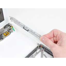 Замена лицевой панели оптического привода MacBook Core 2 Duo